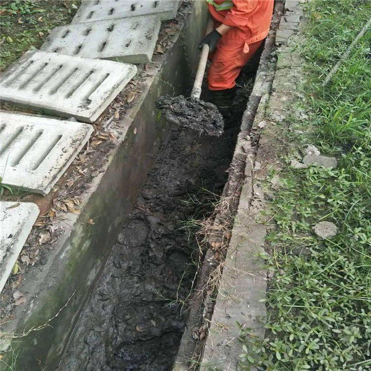长春暗渠清理 河道清淤施工 清理污水坑
