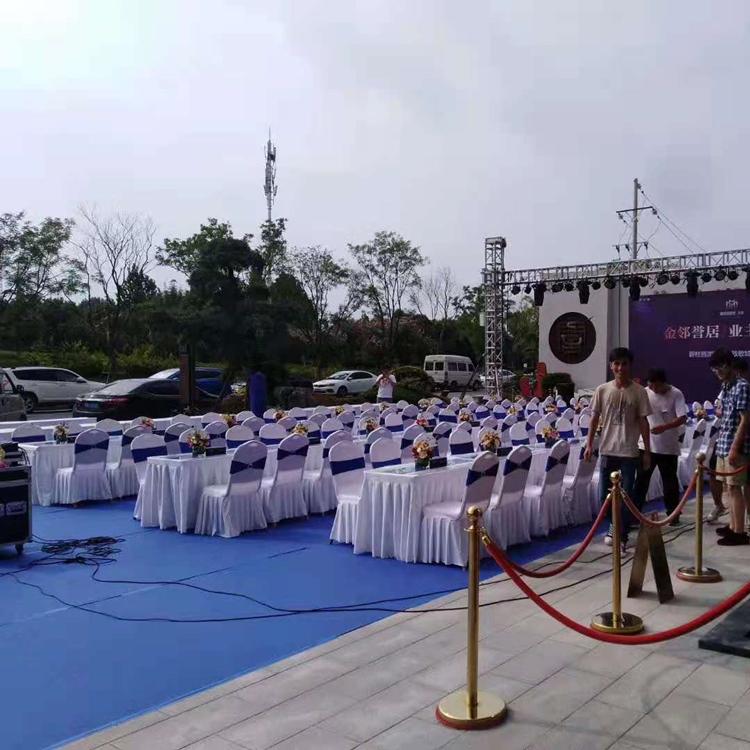 西餐桌椅出租	公司供应	鸿硕租赁	长春西餐桌椅出租价格	品质优秀