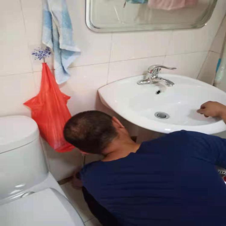 附近通下水道 管道疏通 洗脸池疏通 有家用疏通机  快速疏通 叁陆陆 低价疏通