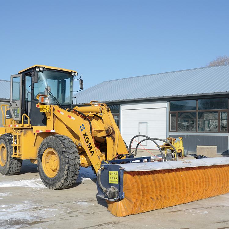 大型拖拉机前抛后扫除雪机 长春除雪机厂家直销，使用寿命长