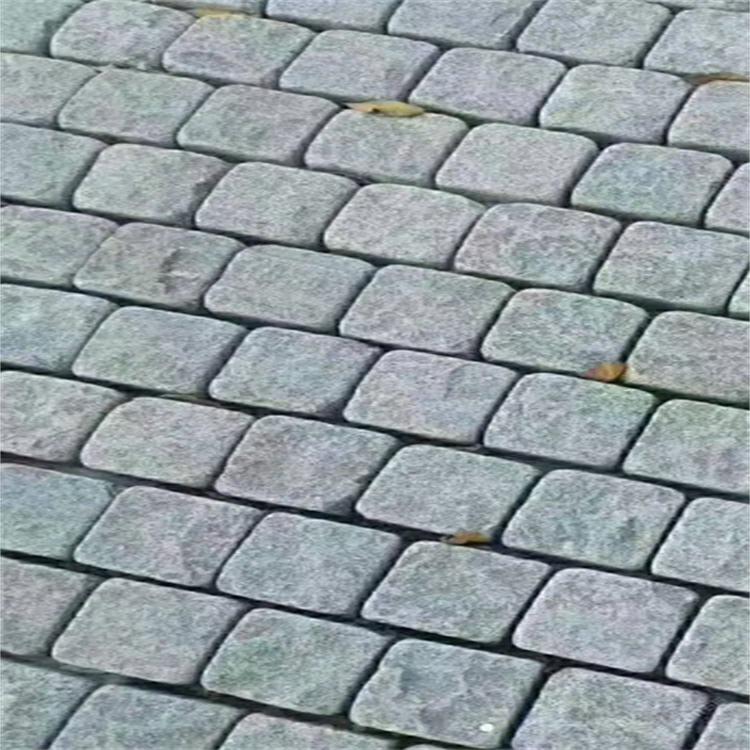 马蹄石 盛泽石业  坡石 天然花岗岩 石材厂 自然水洗面方块石