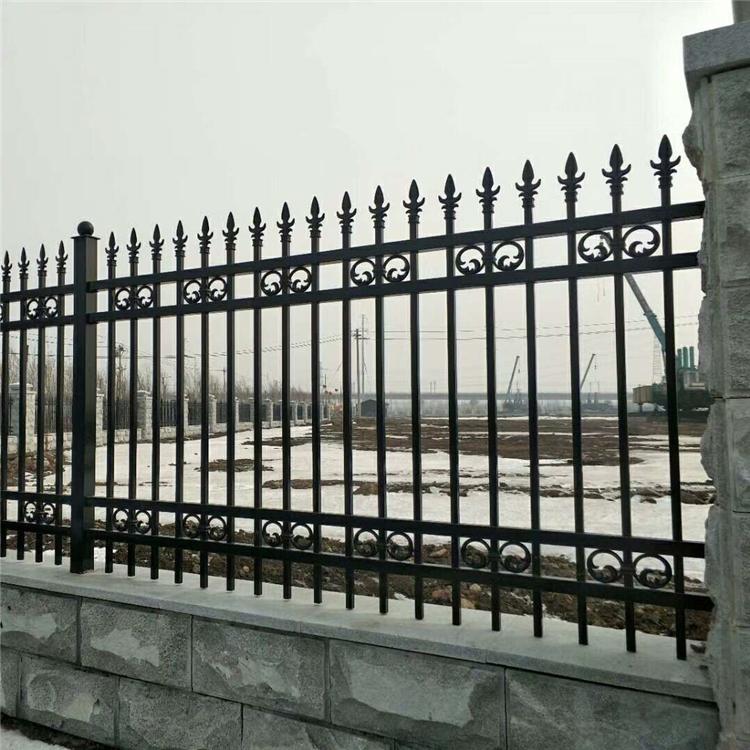 优质供应 锌钢栅栏 长春锌钢栅栏 品质货源