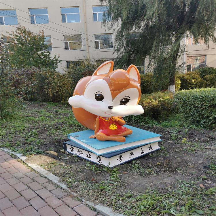 厂家直销 玻璃钢雕塑 长春玻璃钢雕塑定制价格